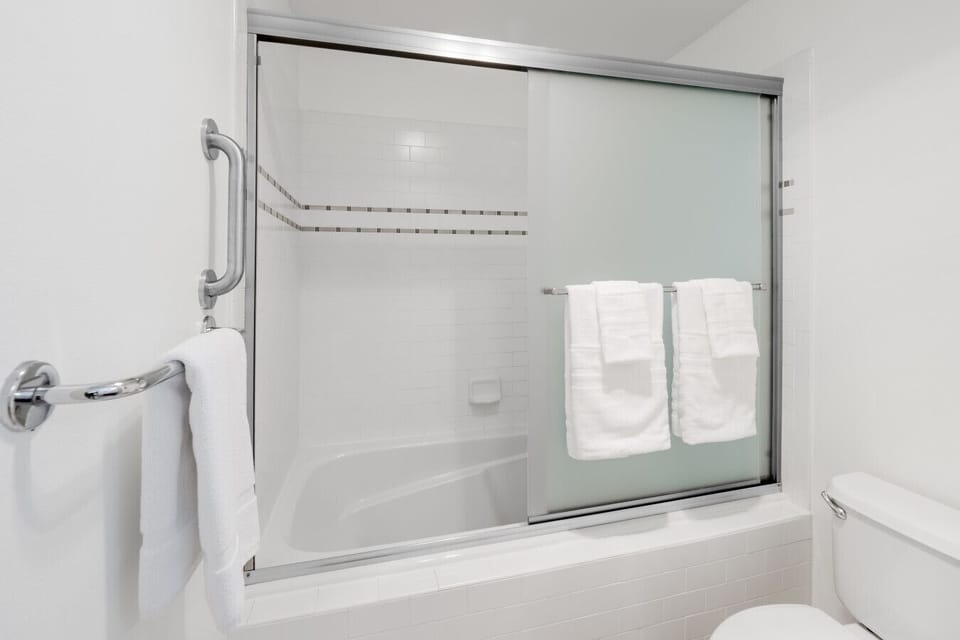 Full bathroom