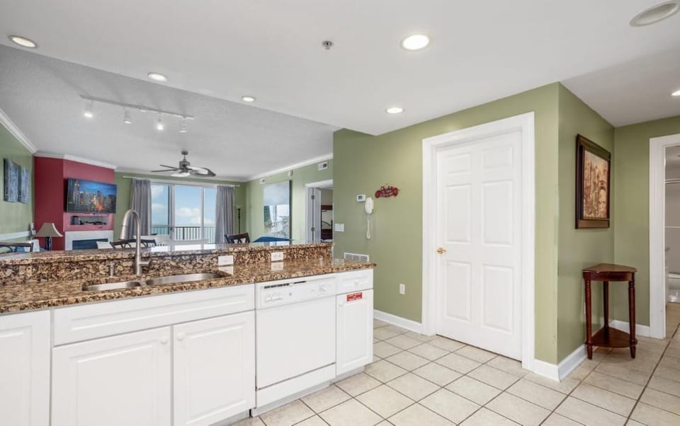 Kitchen 3