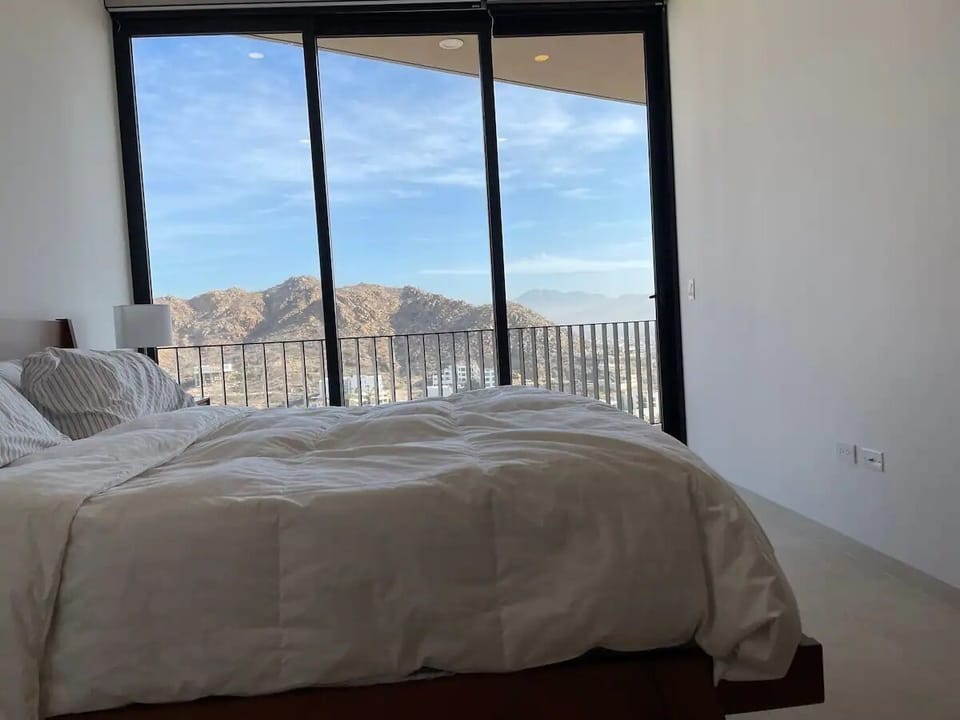 Comfort Condo | 2 bedrooms, free WiFi, bed sheets
