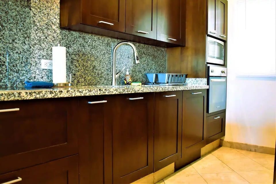 Comfort Condo | Private kitchen | Cookware/dishes/utensils