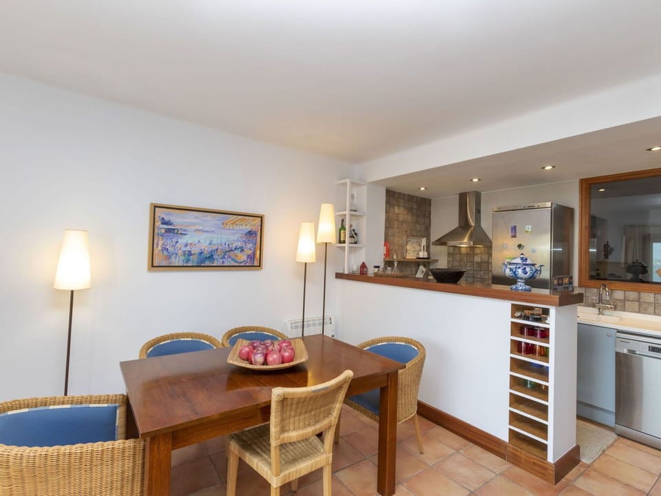 Furniture, Property, Picture Frame, Table, Mirror, Chair, Wood, Interior Design, Cabinetry, Floor