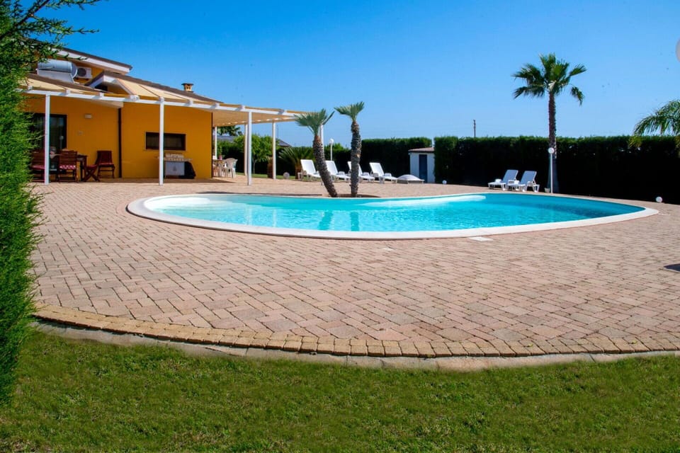 Autumn, Pool, Spring, Summer