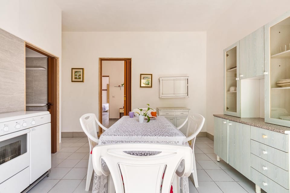 Apartment | Dining room