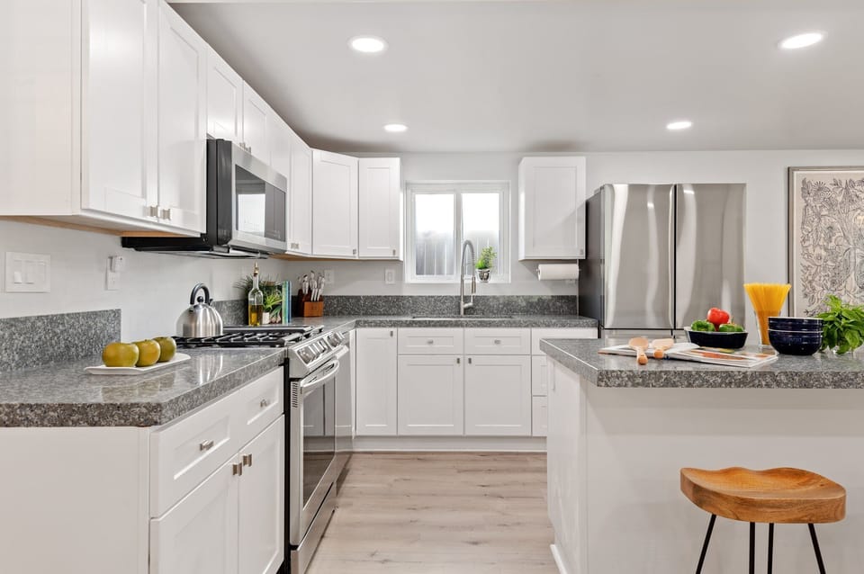 Kitchen Amenities