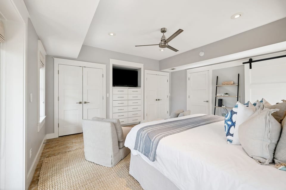 Primary King Suite - Ample Storage, Flat-Screen TV & 2 Private Balconies!