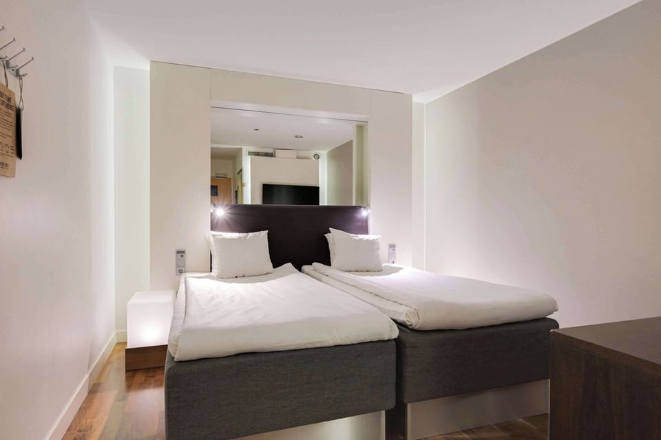 Twin Room (Compact) | Soundproofing, iron/ironing board, cribs/infant beds, rollaway beds