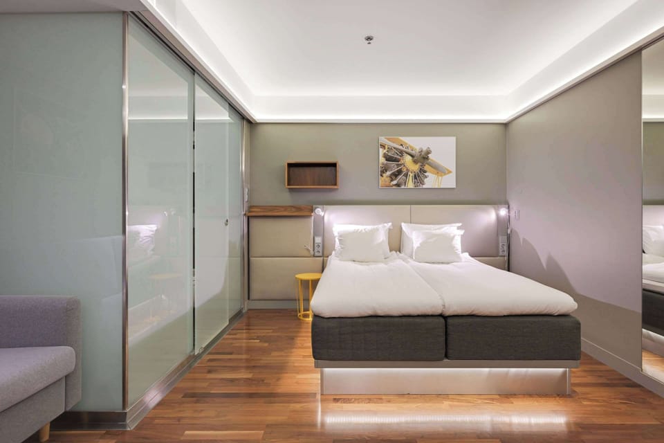 Superior Double Room | Soundproofing, iron/ironing board, cribs/infant beds, rollaway beds