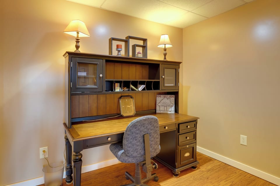 Work Desk