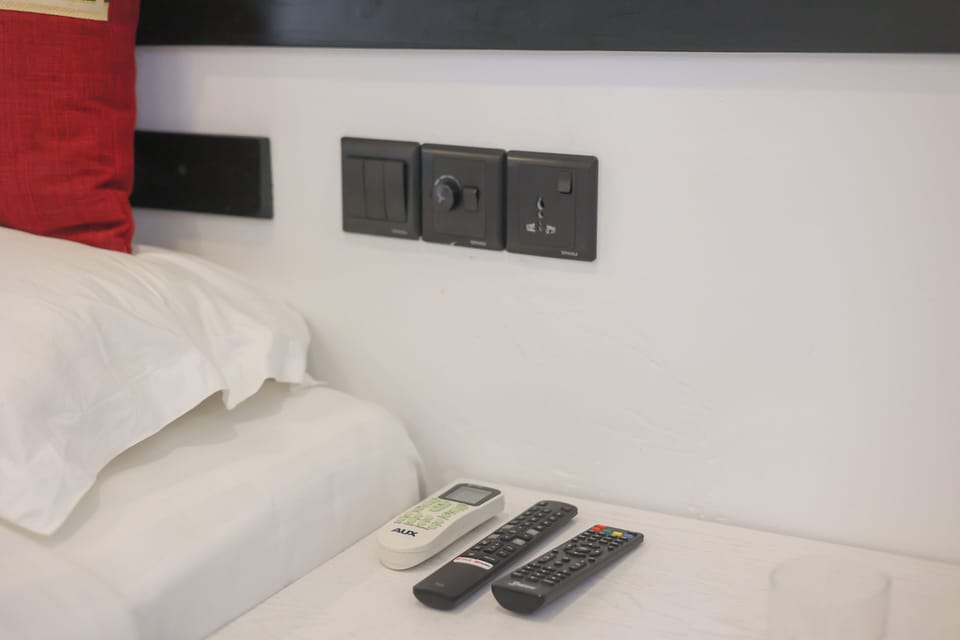 Premium bedding, Select Comfort beds, minibar, in-room safe