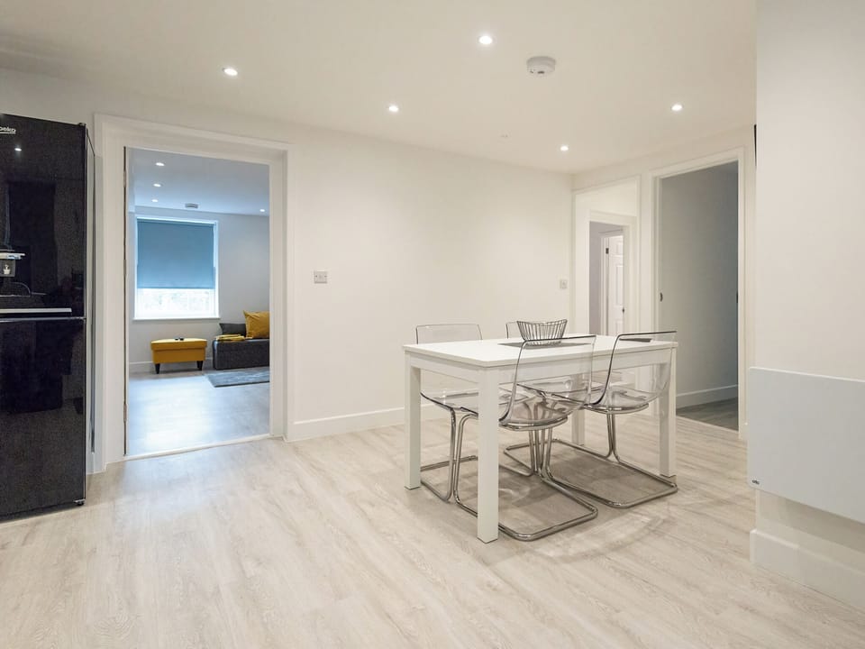 Kitchen/diner | Bridge Cottage and Apartments - The Suffolk - Bridge Cottage and Apartments, Brandon