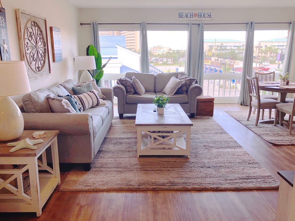 Welcome to Gulf Terrace 291