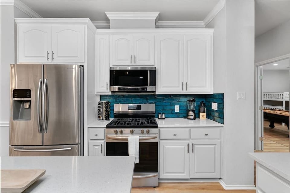 This property has everything you need to make your stay feel like home. Fully equipped kitchen with a coffee machine, plates, silverware and more.