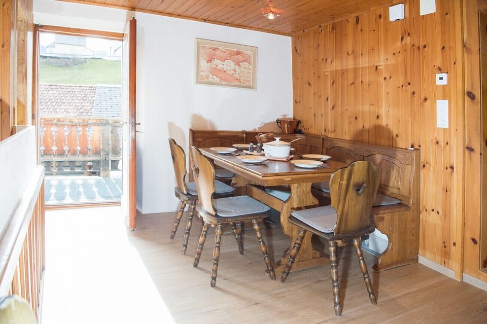 Dining room with balcony