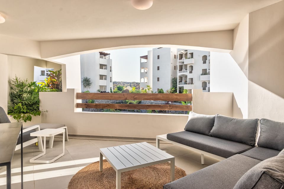 Large terrace with sunbathing area and chill out area