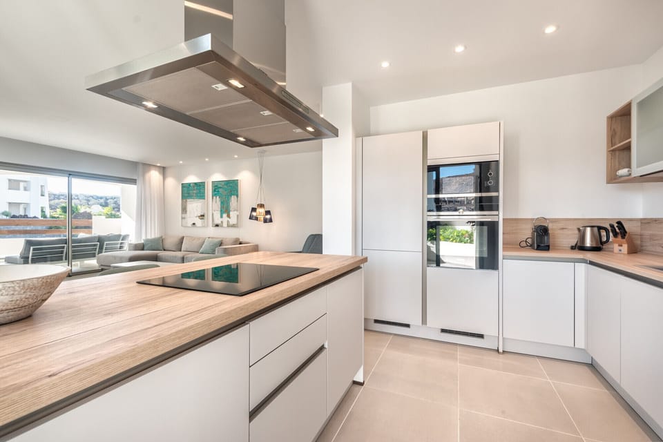 Fully equipped kitchen open to the living room