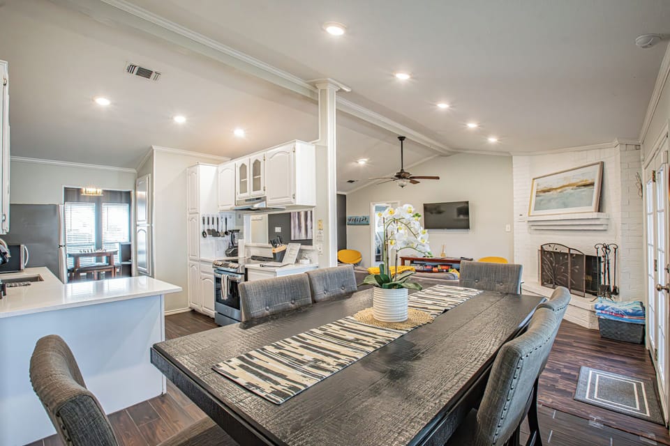 Dining room table opens up to spacious family room