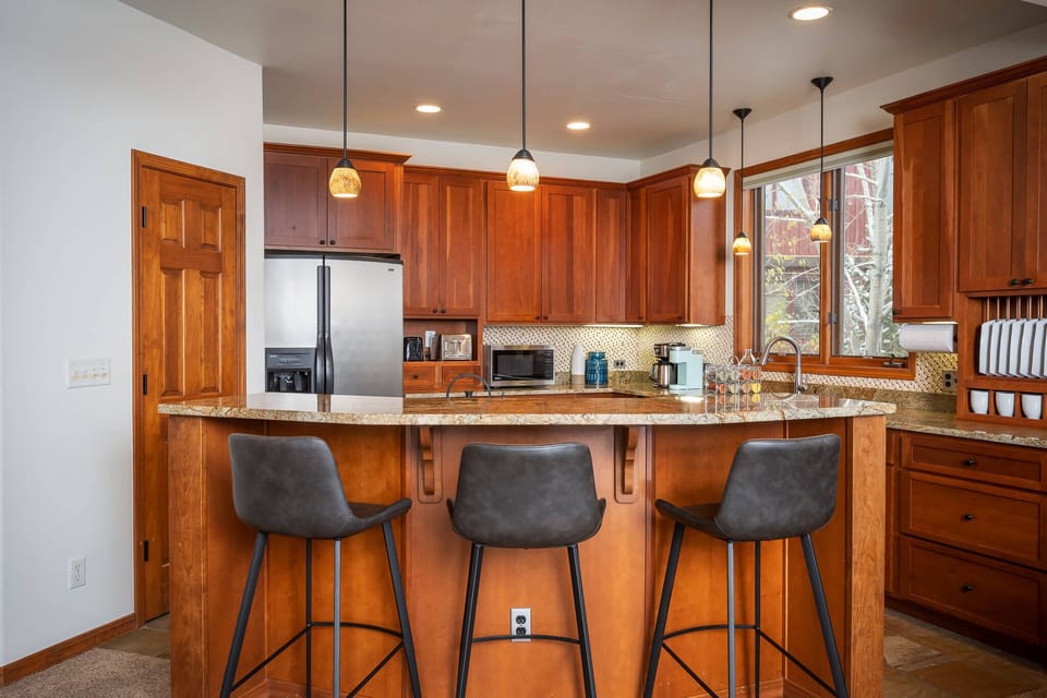 Saddle up to the breakfast bar to chat with the chef in your group
