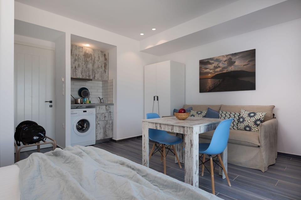 Superior Studio, Sea View | Living area | Smart TV