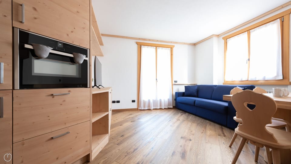 Apartment (1 Bedroom) | Interior