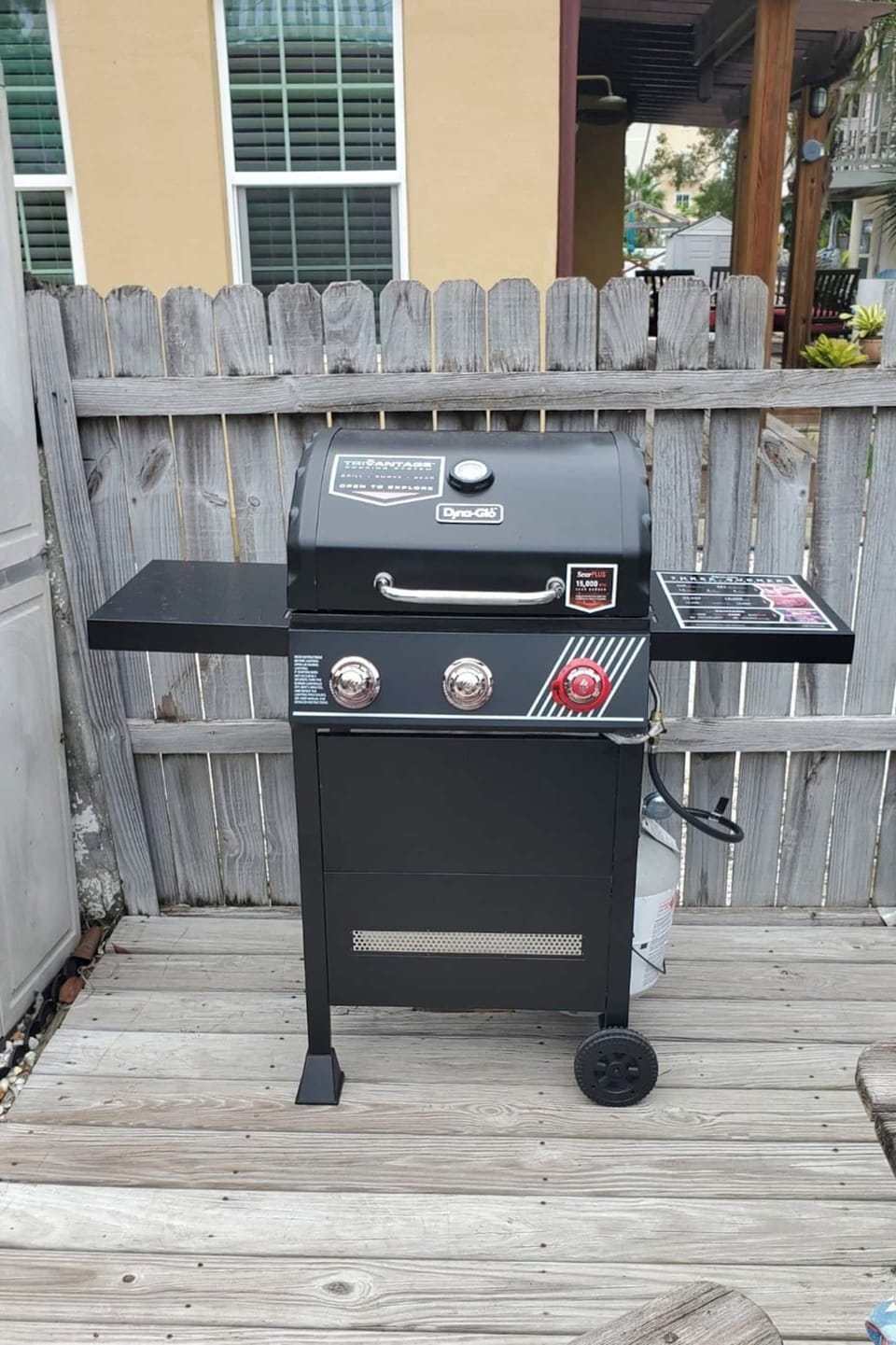 Grill up some BBQ on our brand new grill!  We even supply the grilling utensils.   Then have dinner on the rooftop and watch sunset while listening to live music from across the street.