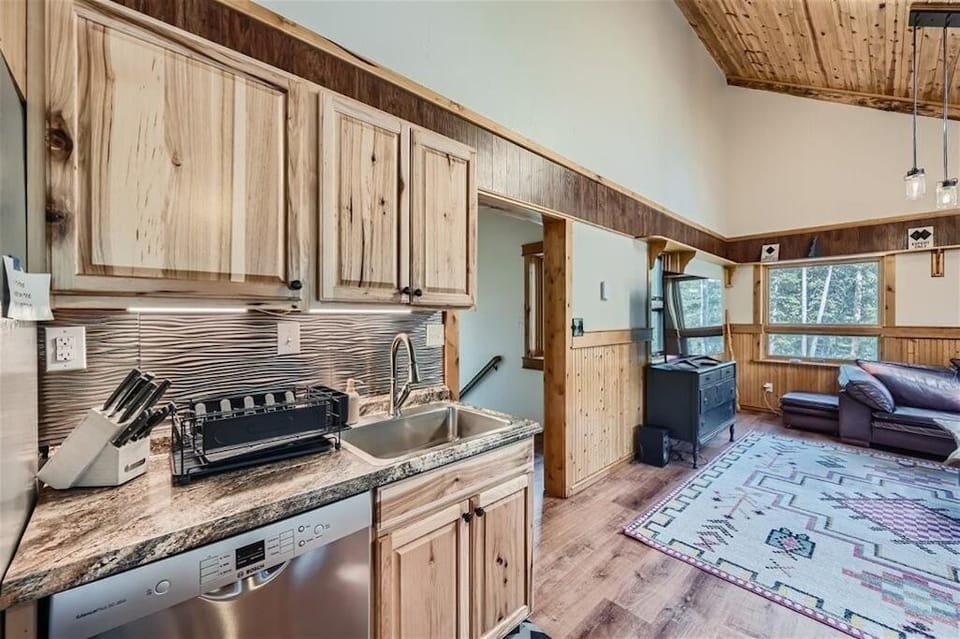 We have a fully stocked kitchen with everything a large group needs and more!