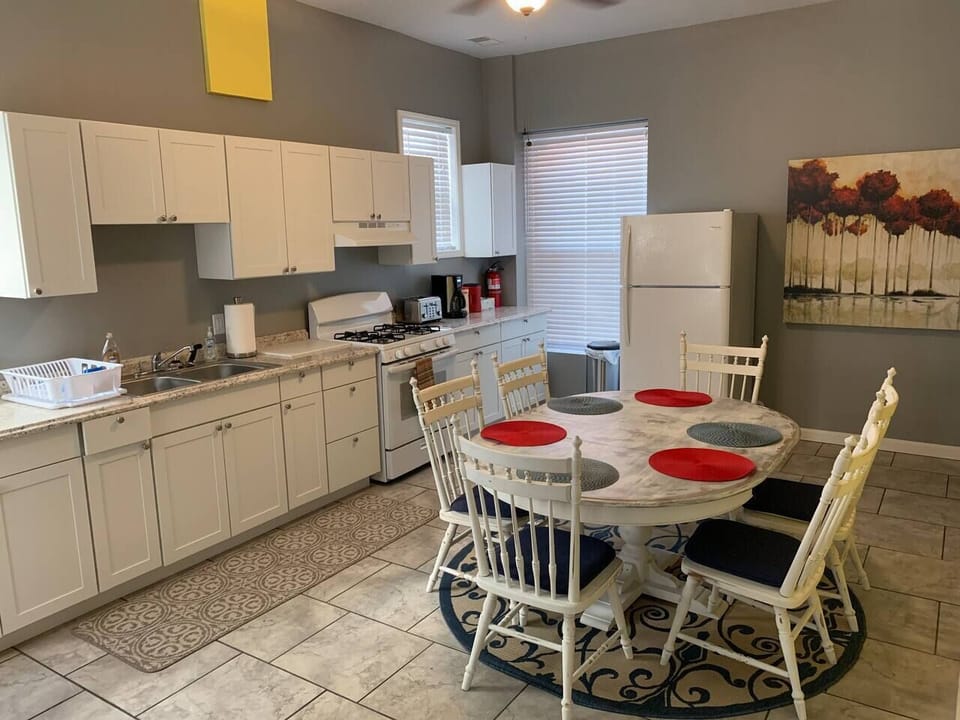 Large eat-in kitchen. Table for six or more. 