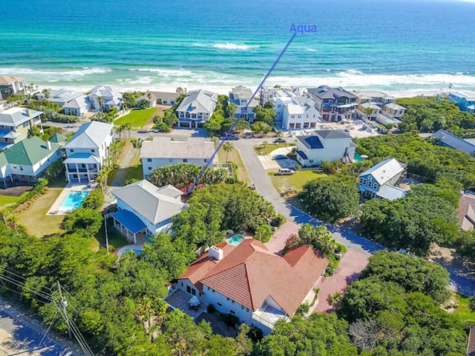 Aqua's front door is a 3 minutes stroll to the secluded sugar sand beaches!