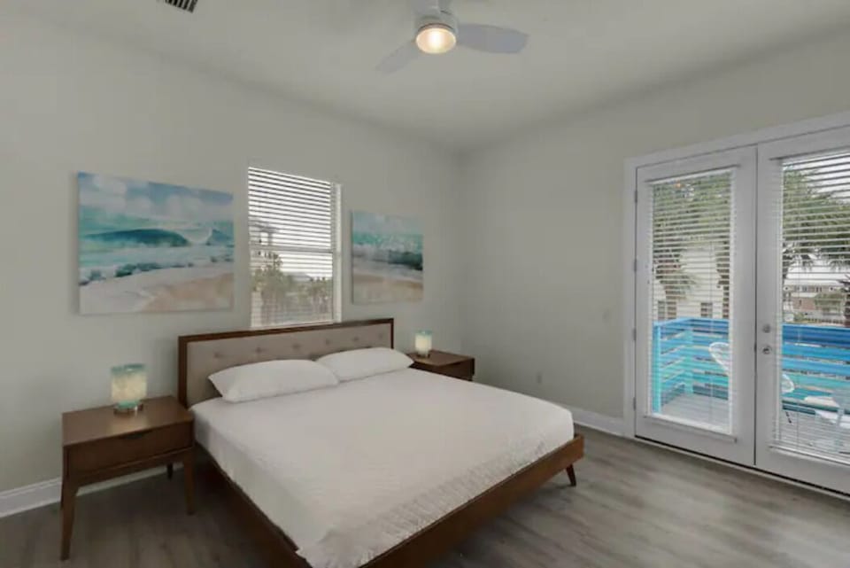 King room #3 with private en-suite bath and private balcony.