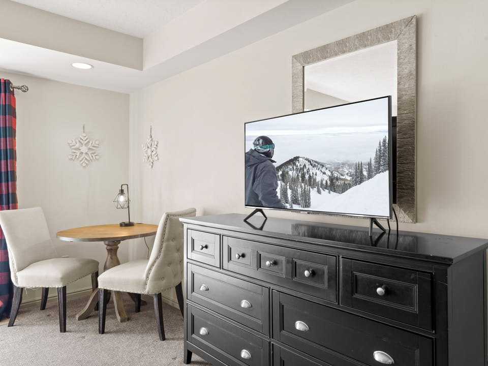 Bedroom Two / Dresser / TV / Table for 2