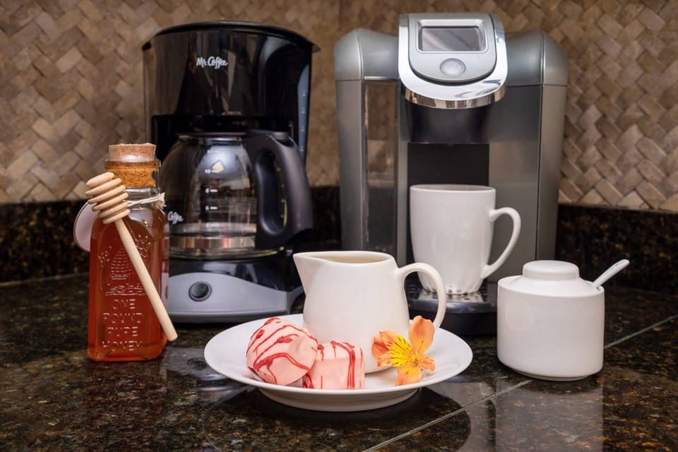 Keurig Coffee Maker or Mr. Coffee for you to Enjoy a cup or pot Joe