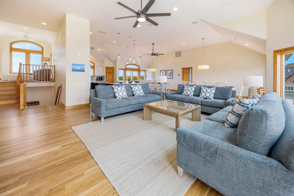 Surf or Sound Realty - 1067 - Carolina Bliss - Great Room -4