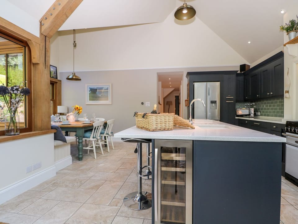 Fridge, dishwasher, electric kettle, cookware/dishes/utensils