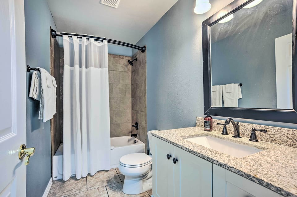 Bathroom | Complimentary Toiletries