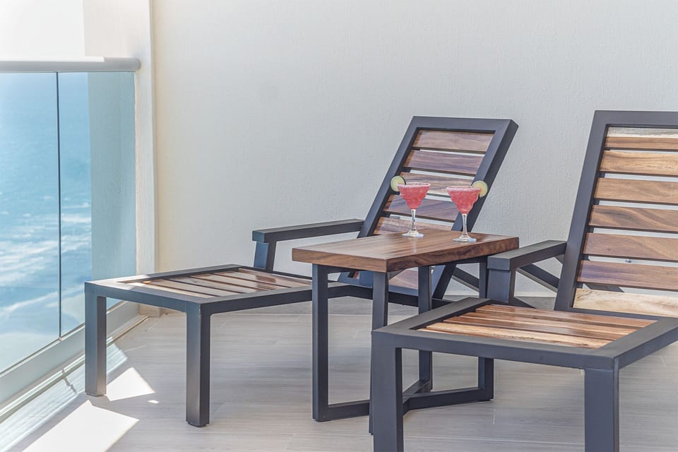 chaise lounges