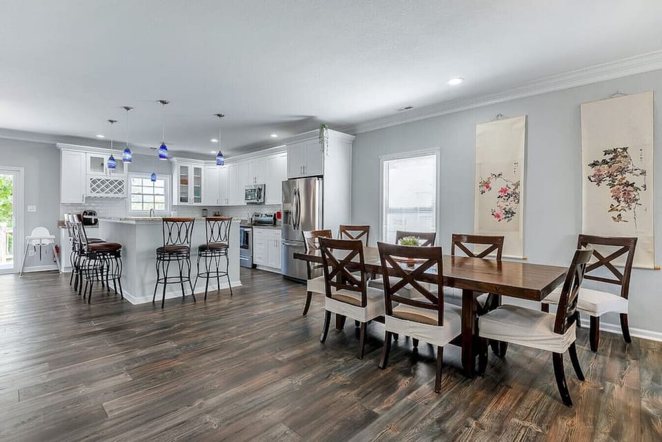 Large dining area available
