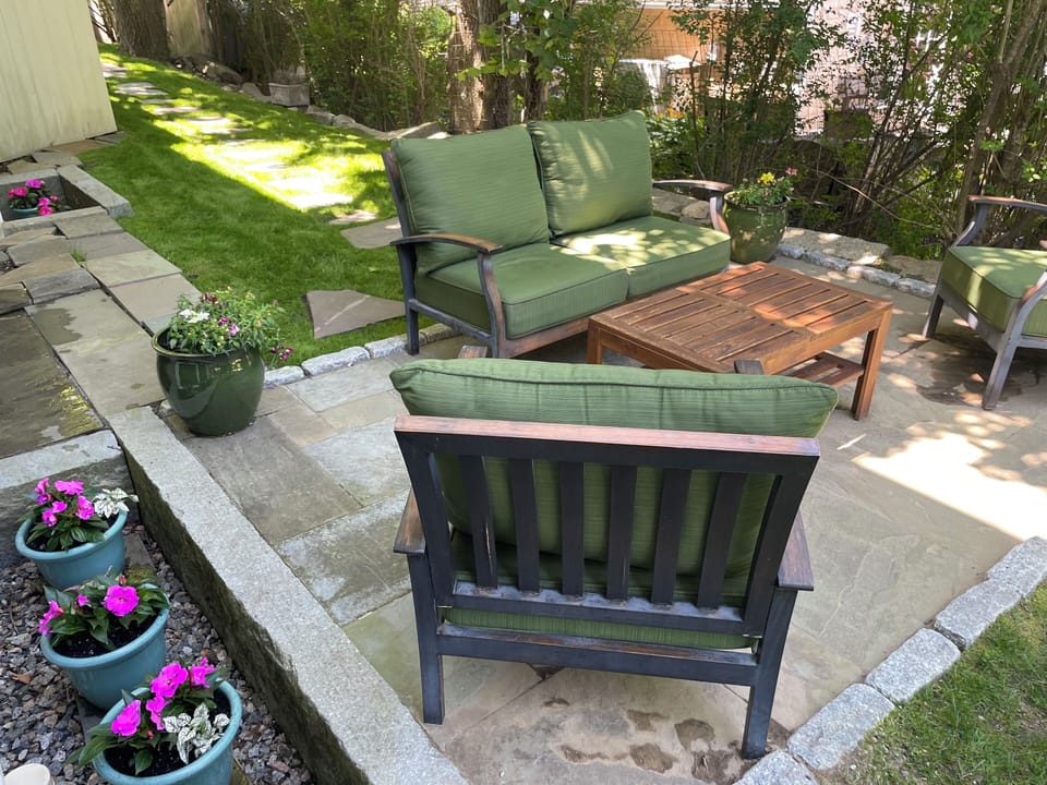 Exclusive patio for my guests and the garden view from the master bedroom