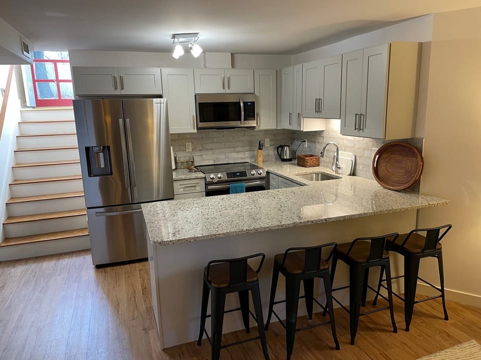 Easy to cook, eat, and work at large marble kitchen counter.
