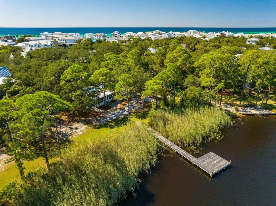 Papa's Hideaway, from above