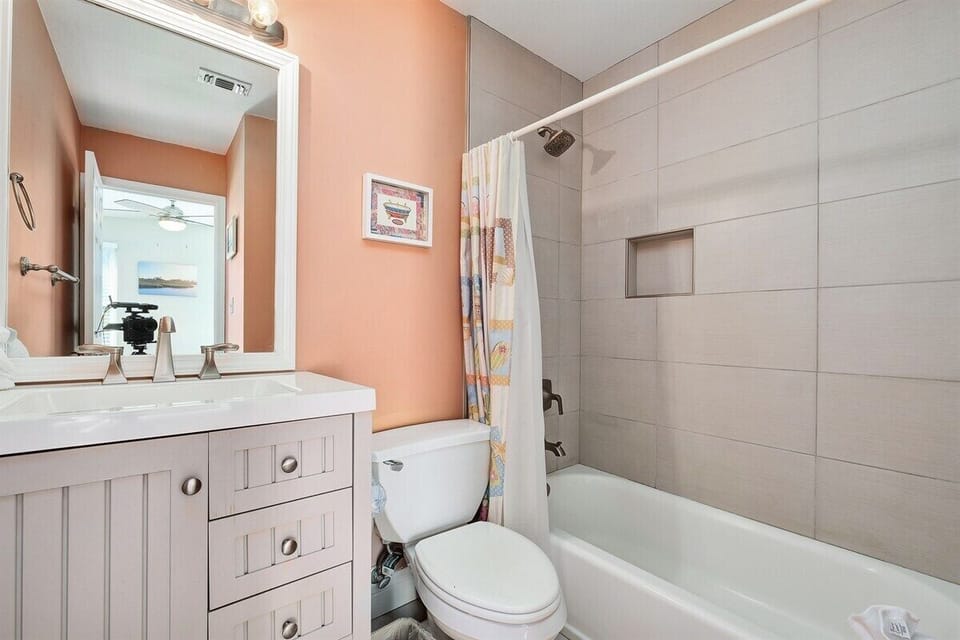 Guest King Bath