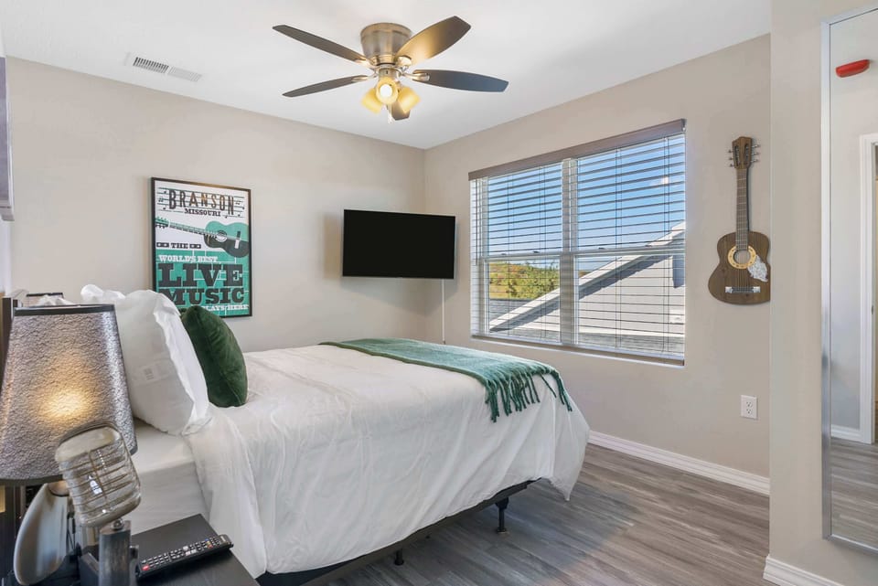 Condo, Multiple Beds, Patio, Mountain View (A Little Slice of Branson) | 4 bedrooms, WiFi (free), individually decorated, individually furnished