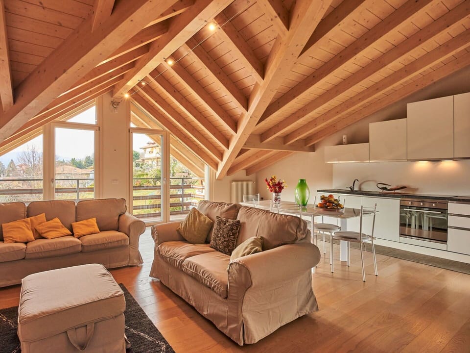 Property, Furniture, Wood, Window, Interior Design, Floor, Flooring, Couch, Wall, Hardwood