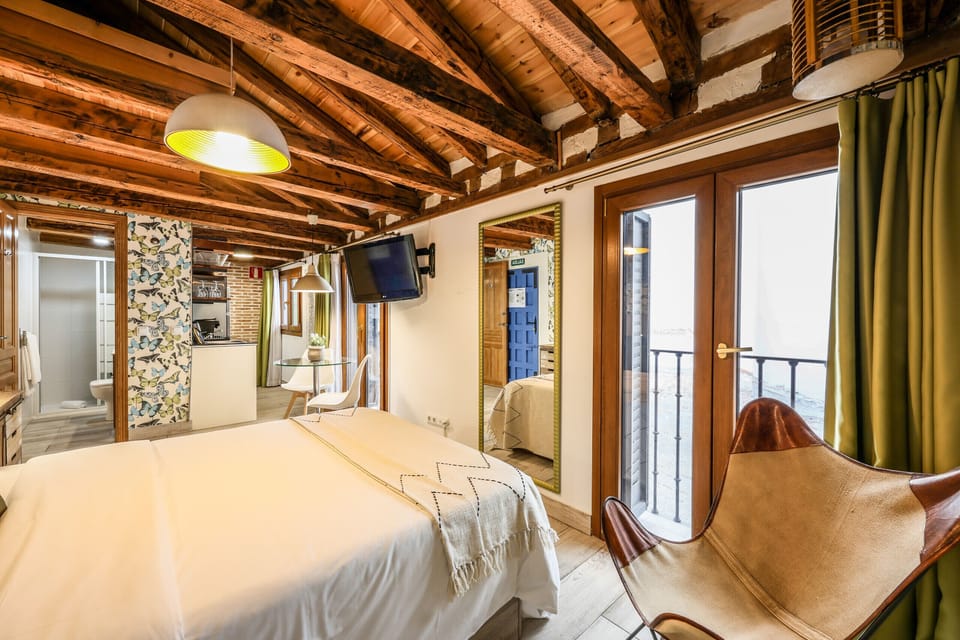 Bedroom main view