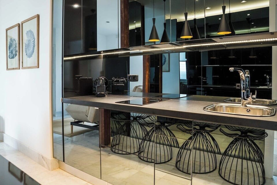 Fully equipped designer kitchen.