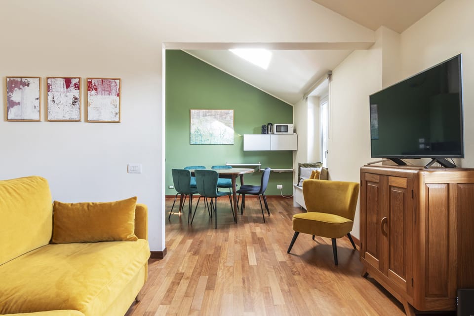 Apartment | Down comforters, iron/ironing board, free WiFi, bed sheets
