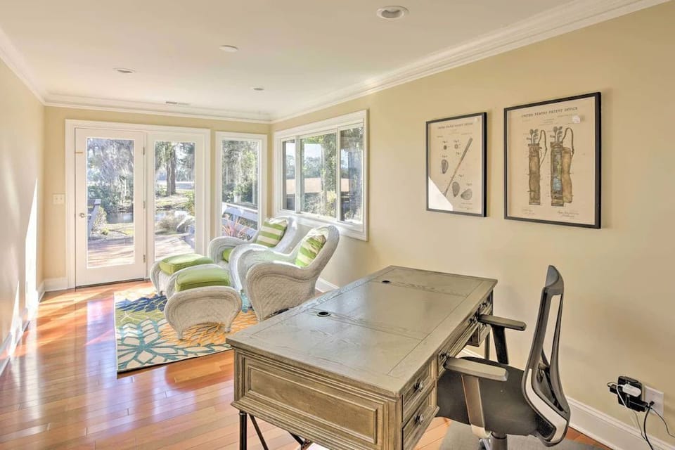 Office w/ wi-fi , or a very comfortable place to read your favorite book.
