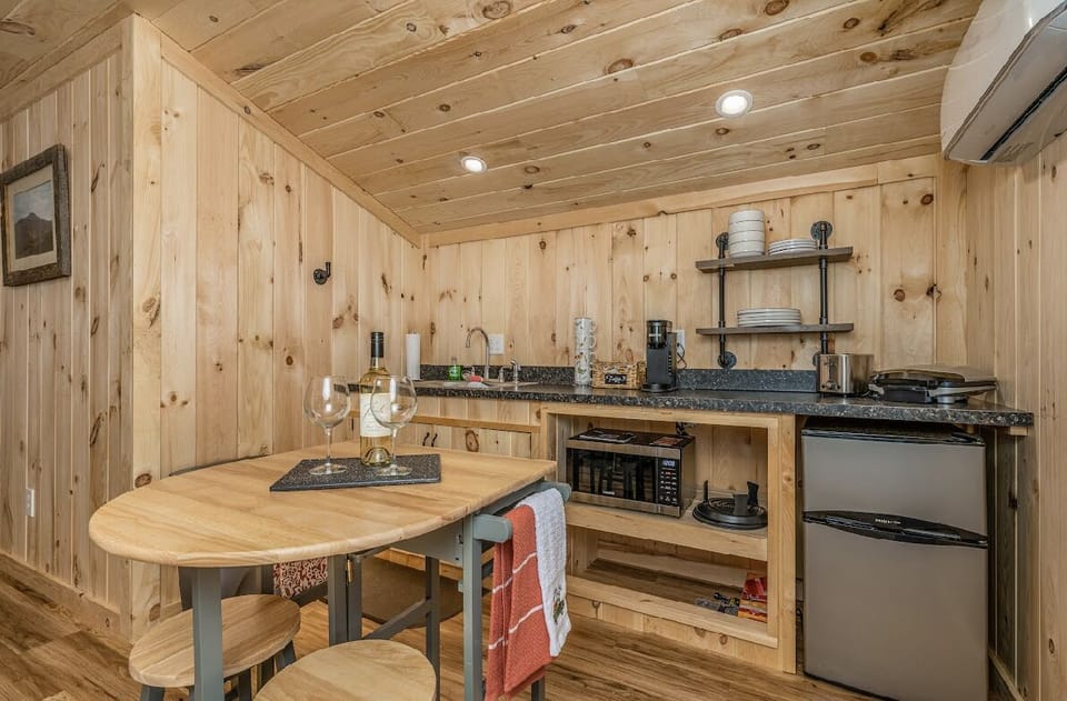 All you need in the kitchen of your home away from home!