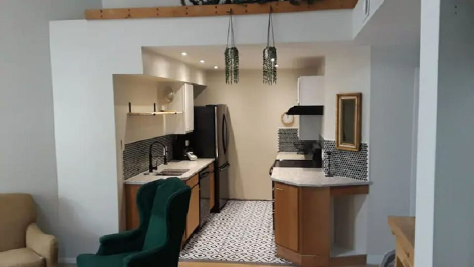 Fully stocked kitchen for prepping and cooking - great workspaces.