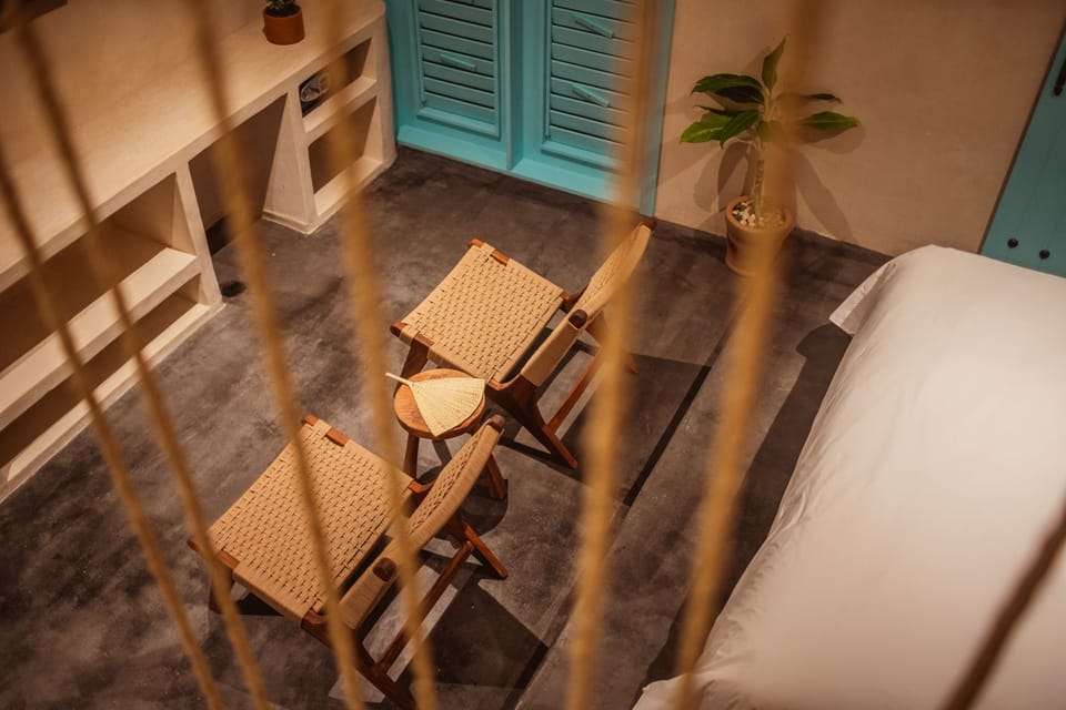 Deluxe Room, 1 King Bed | Egyptian cotton sheets, premium bedding, minibar, in-room safe