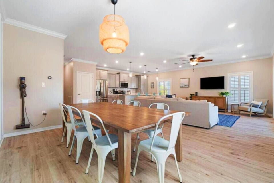 Enjoy meals with family and friends in our beach-inspired dining room