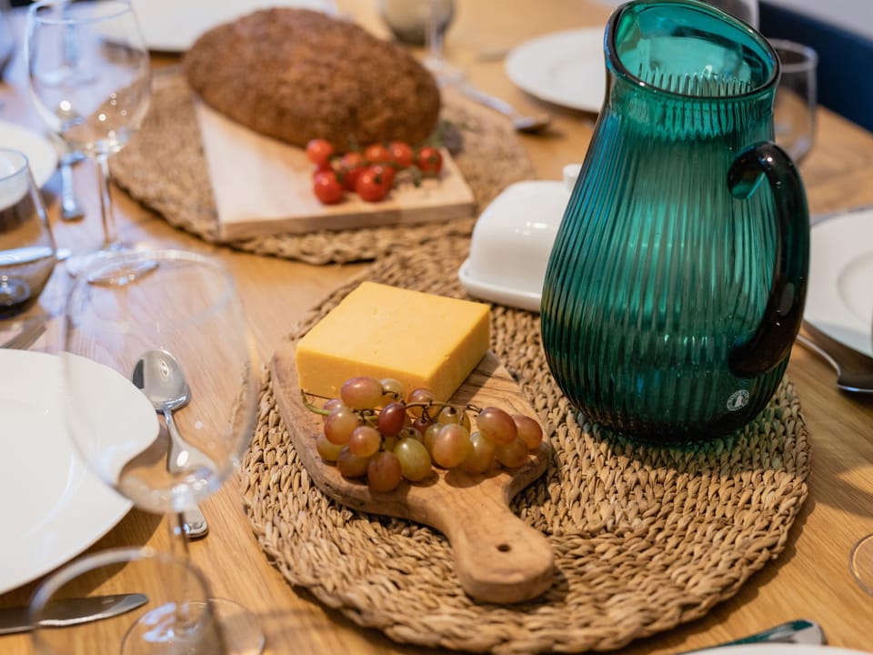 Cottage | Dining